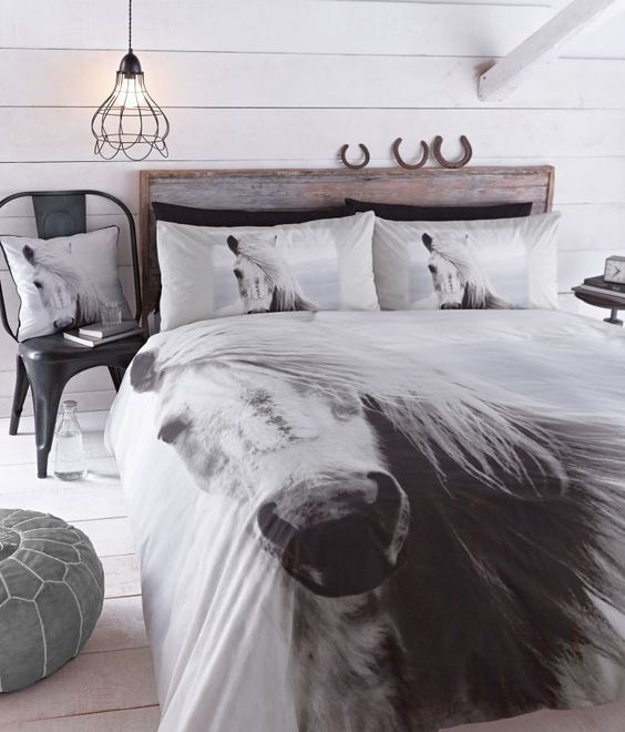 Gray Horse Bed Decor