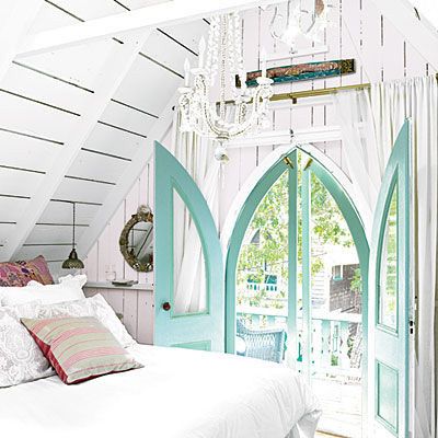 Attic Beach bedroom