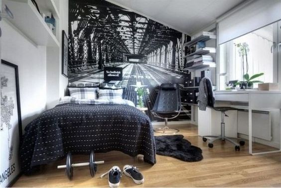 Black and White Teen Bedroom