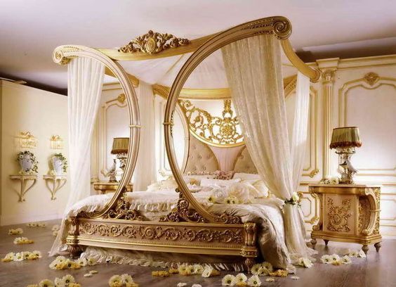 Regal Bed