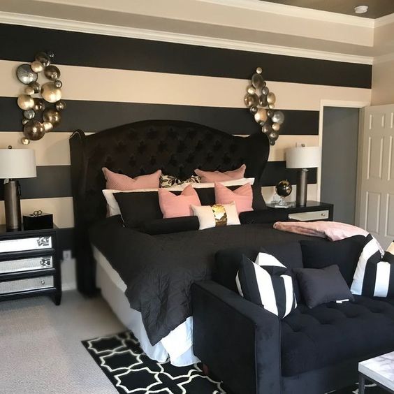 Posh Bedroom In Black