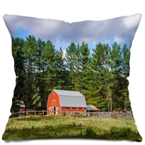 A Red Barn In Countryside Pillows 48140550