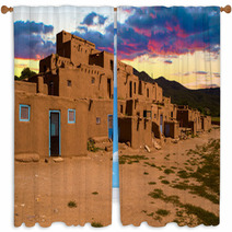 Adobe Houses In The Pueblo Of Taos, New Mexico, USA. Window Curtains 68300979