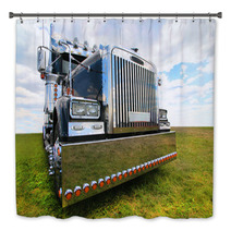 American Truck In Field Bath Decor 43144377