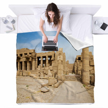 Ancient Egypt Ruins Blankets 65704314