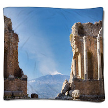 Ancient Greek Roman Theater In Taormina - Sicily Blankets 46451208
