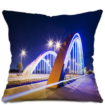 Arch Bridge With Neon Lamp Pillows 55421001