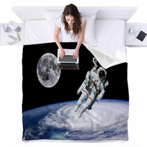 Astronaut Earth Moon Space Blankets 67777889