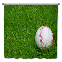 Baseball On Green Grass Pitch Bath Decor 42871124