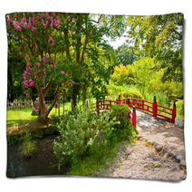 Beautiful Japanese Garden Blankets 36820475