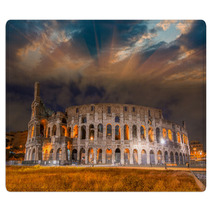 Beautiful Sunset Sky Colors Over Colosseum In Rome. Roma - Colos Rugs 62432633