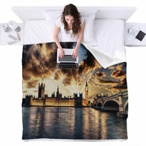 Beautiful View Of Westminster By Night Blankets 60591966