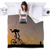 Bike Adventure Creativeness Mind Wit Blankets 101055648