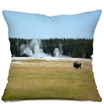 Bisons On The Yellowstone National Park Pillows 56959717