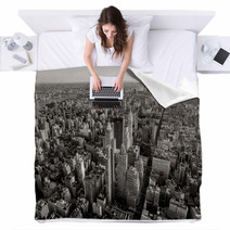 Black And White Aerial View Of New York Cityscape Blankets 55751173