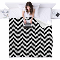 Black And White Chevron Zigzag Pattern Blankets 63059644