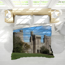 Bodiam Castle And Surrounding Green Park Bedding 61347407