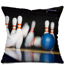 Bowling Action Pillows 51120907