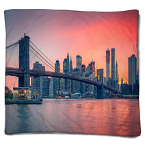 Brooklyn Bridge And Manhattan At Dusk Blankets 66687006