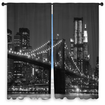 Brooklyn Bridge And Manhattan Skyline At Night Window Curtains 21277462