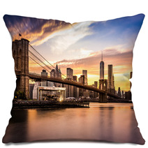 Brooklyn Bridge At Sunset Pillows 69026847
