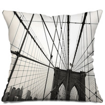 Brooklyn Bridge Sepia Pillows 56670555