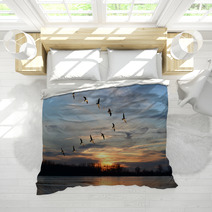 Canadian Geese Flying In V Formation Bedding 62110777