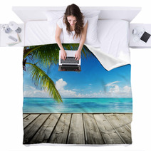 Caribbean Sea And Perfect Sky Blankets 55082980