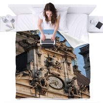 Clock At The Town Hall Of Paris Hotel De Ville Blankets 51226646
