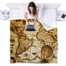 Compass On Vintage Map Blankets 90138995