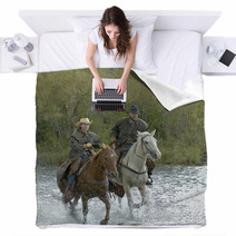 Cowboy,cowgirl Galloping Across River Blankets 5553334