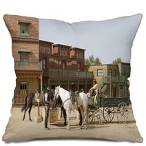 Cowboys Watering Horses Pillows 23036480