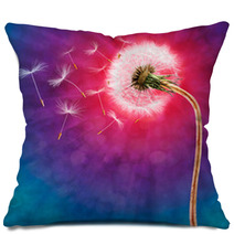 Dandelion On The Long Stem With Flying Seeds Pillows 52086991