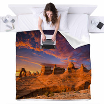 Delicate Arch Blankets 69645683