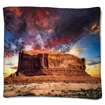 Desert Butte In Utah Blankets 69822574