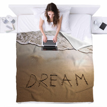 Dream Blankets 61950819