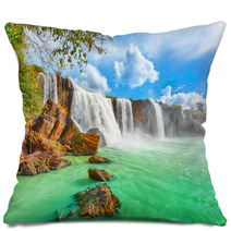 Dry Nur Waterfall Pillows 44671332