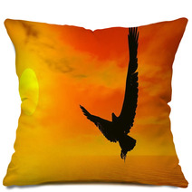 Eagle By Sunset - 3D Render Pillows 50609549