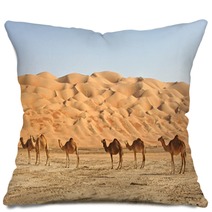 Empty Quarter Camels Pillows 25614840