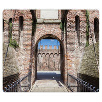 Entrance Of A Castle Rugs 65714243