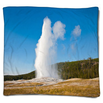 Eruption Of Old Faithful Geyser At Yellowstone National Park Blankets 51528322