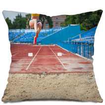 Execution Of The Triple Jump Pillows 65521114
