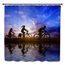 Family On Bicycle Bath Decor 23941011