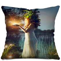 Fantasy Girl Taking Magic Light. Mysterious Night Scene Pillows 65958619