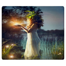 Fantasy Girl Taking Magic Light. Mysterious Night Scene Rugs 65958619