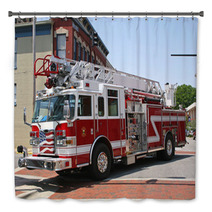 Fire Engine Bath Decor 38417100