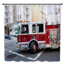 Fire Engine In A Big City Bath Decor 7251382
