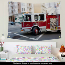 Fire Engine In A Big City Wall Art 7251382
