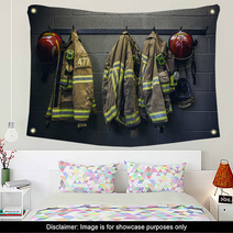 Firefighter Wall Art 195260899