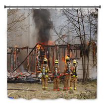 Firemen At Burning House Bath Decor 20386648